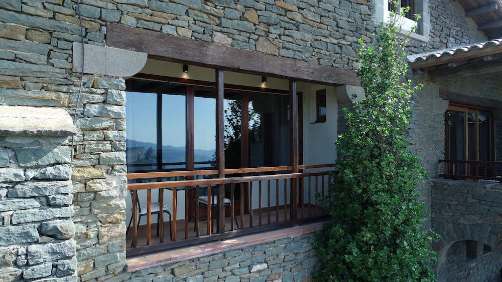 Hotel Santa Llucia Rupit