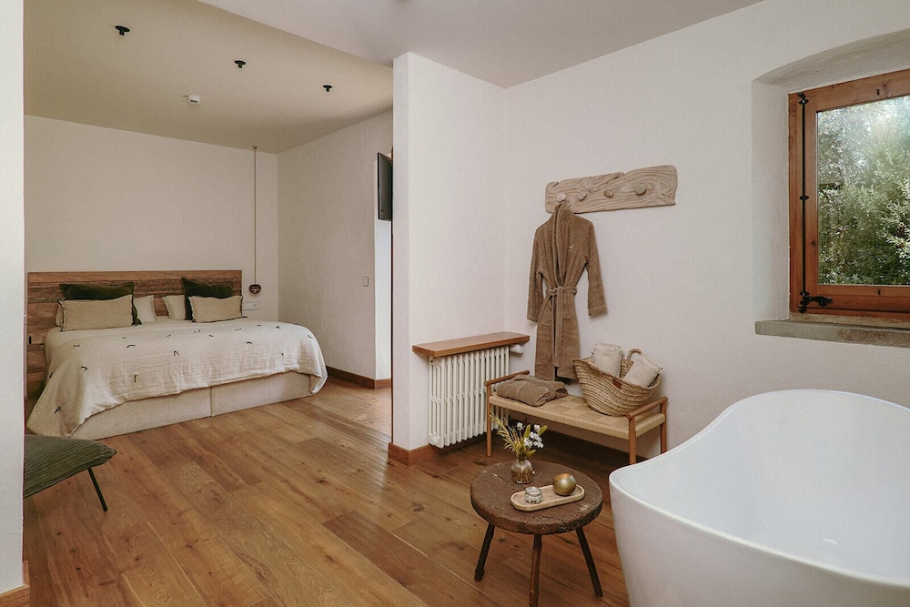 Hotel Santa Llucia Rupit