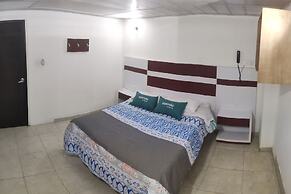 Ayenda Gold House