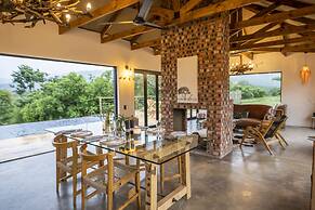 Sasi Bush Lodge