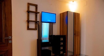 Home Free Hotel