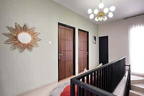 TwoSpaces Living at Panorama Villas Batu