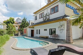 TwoSpaces Living at Panorama Villas Batu