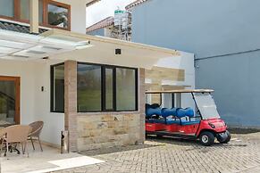 TwoSpaces Living at Panorama Villas Batu