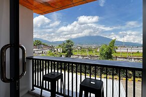TwoSpaces Living at Panorama Villas Batu