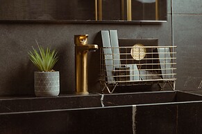H-34 Boutique Hotel