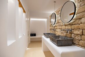 Utopia Suites by Anna Platanou - Adults only
