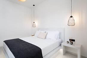 Almira Luxury Suites