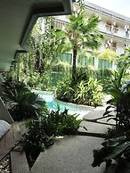 Panwaburi Beachfront Resort
