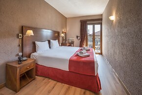 Arahova Inn Hotel
