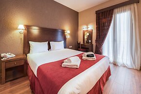 Arahova Inn Hotel