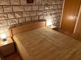Apartments Nives
