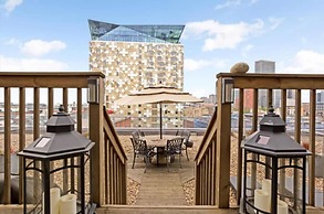 Huge Penthouse - Birmingham Central - Balcony