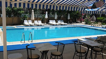 Moda Suit Hotel