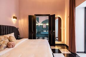 HOLT's Hotel De Mi Independencia