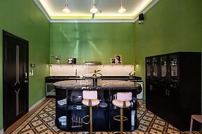 HOLT's Hotel De Mi Independencia