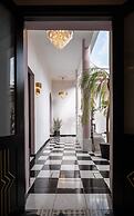 HOLT's Hotel De Mi Independencia