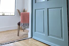 Wavecrest Holiday Cottage
