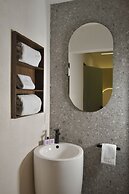 Expo Satelite 2750 Hotel & Suites