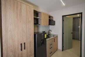 Expo Satelite 2750 Hotel & Suites
