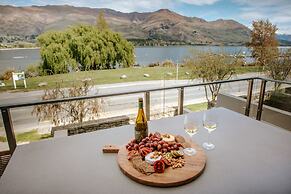 Release Wanaka - Lake Edge