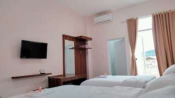 Selecta Indah