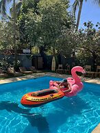 Straw Hat Surf Hostel