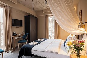 Galavani By Vintage Hotel Collections