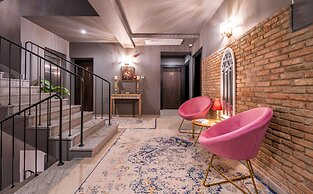 Galavani By Vintage Hotel Collections