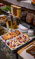 Galavani By Vintage Hotel Collections