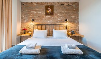 Galavani By Vintage Hotel Collections