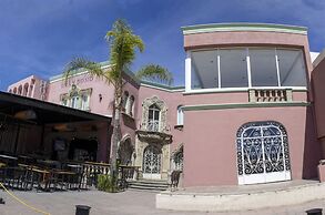 Grand Domo Hotel