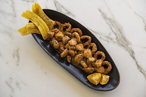 El Río Hotel