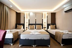 Grand Bagoz Hotel