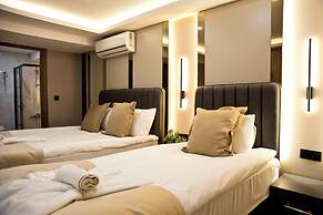 Grand Bagoz Hotel