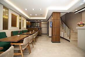 Grand Bagoz Hotel