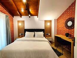 Centro Urban Suites