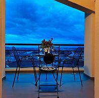 Centro Urban Suites