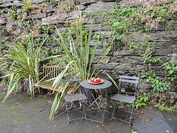 Cornhill Courtyard
