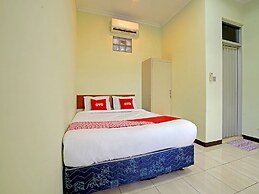 OYO 90836 Bartu Guesthouse