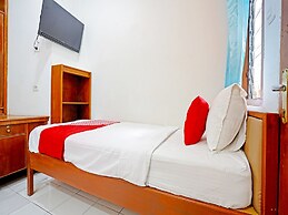 OYO 90840 Teratai Residence