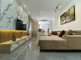 Attic Home Melaka Imperio Residence