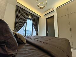 Attic Home Melaka Imperio Residence