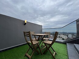 Attic Home Melaka Imperio Residence