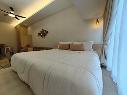 Attic Home Melaka Imperio Residence