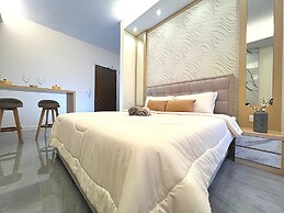 Attic Home Melaka Imperio Residence