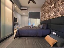 Attic Home Melaka Imperio Residence