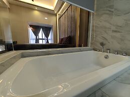 Attic Home Melaka Imperio Residence