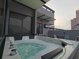 Attic Home Melaka Imperio Residence
