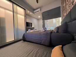 Attic Home Melaka Imperio Residence